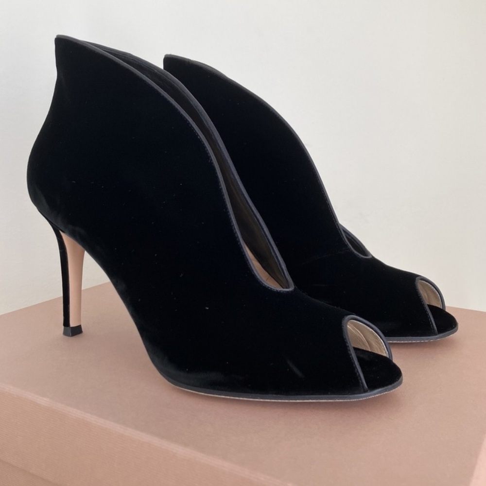 Elegant Black Suede Peep-Toe Heels